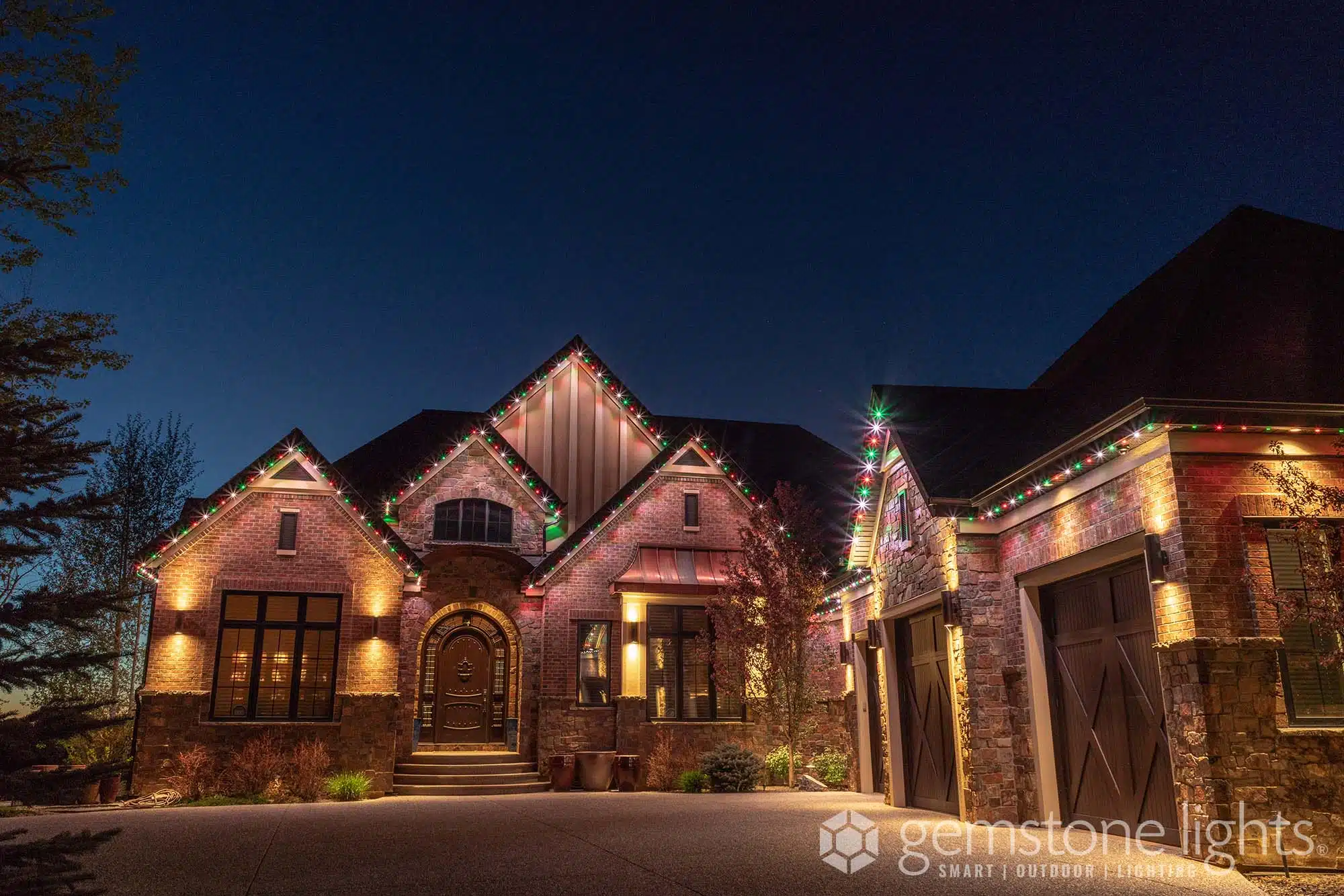 Frontline Fire & Electrical_Calgary Christmas Lighting Gemstone_Residential4